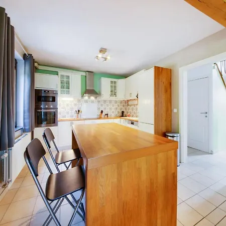Countryside In With Terrace Vakantiehuis Mohiville