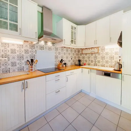 Countryside In With Terrace Holiday home Mohiville