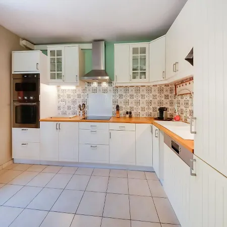 Countryside In With Terrace Holiday home Mohiville