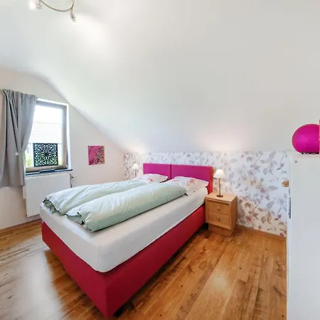 Countryside In With Terrace Vakantiehuis Mohiville