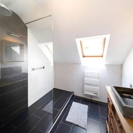 Countryside In With Terrace Vakantiehuis *