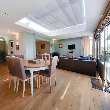 Countryside In With Terrace Holiday home *